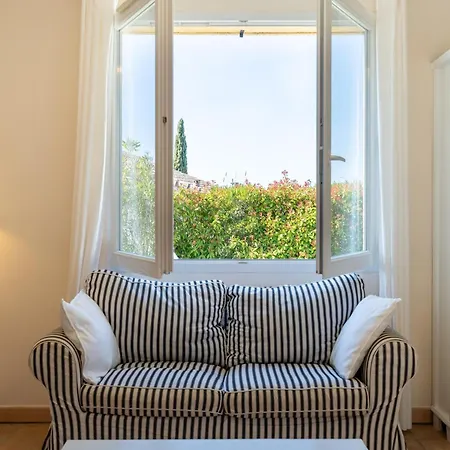 In With Pool And Mountain Views, Cleaning Included * Montbrun-des-Corbières