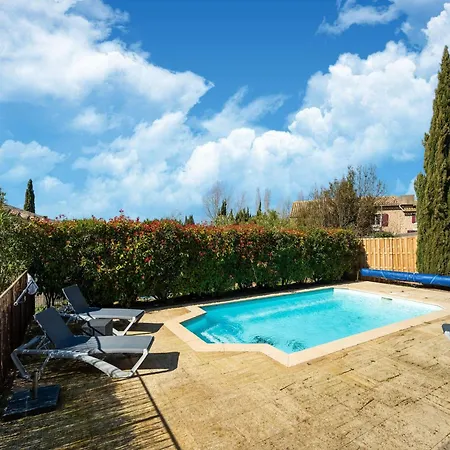 Vila In With Pool And Mountain Views, Cleaning Included *
