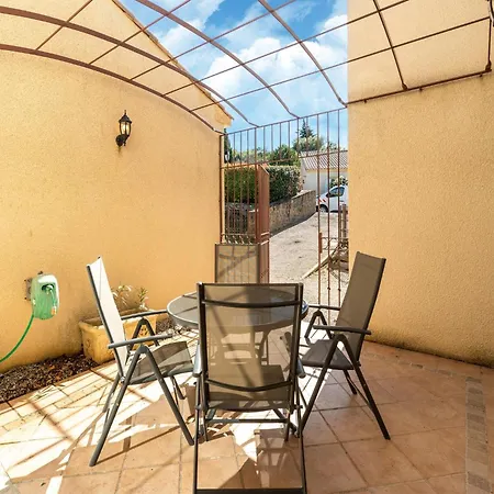 In With Pool And Mountain Views, Cleaning Included *