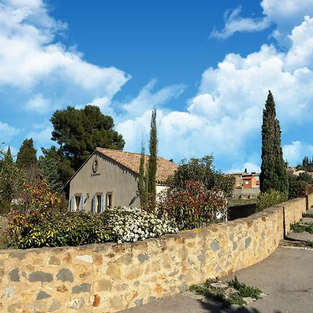 Vila In With Pool And Mountain Views, Cleaning Included